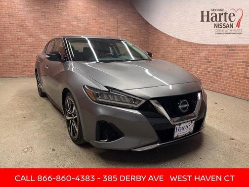 2023 Nissan Maxima SV