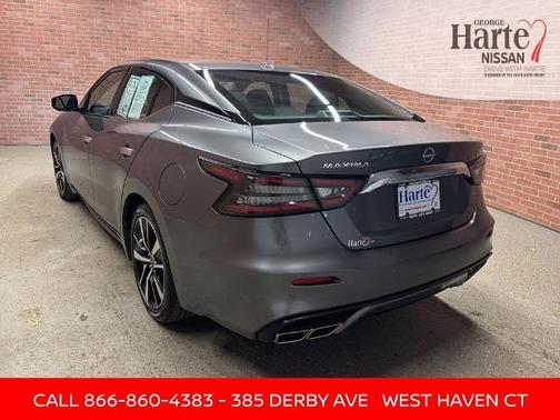 2023 Nissan Maxima SV