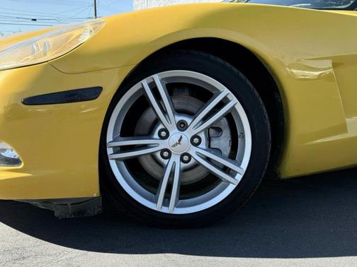 2005 Chevrolet Corvette Base