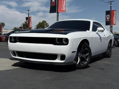 White Knuckle Clearcoat 2019 Dodge Challenger R/T