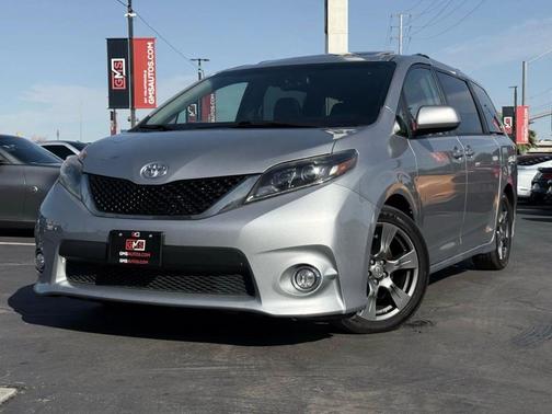 2017 Toyota Sienna SE Premium