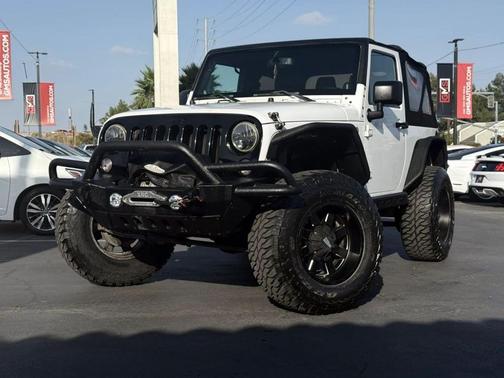 Bright White Clearcoat 2014 Jeep Wrangler Willys Wheeler
