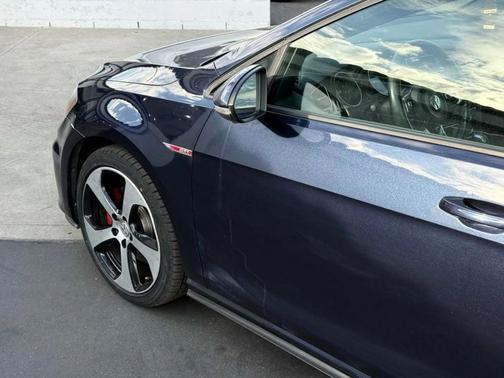 2016 Volkswagen Golf GTI 2.0T S 4-Door
