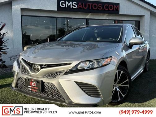 2020 Toyota Camry SE