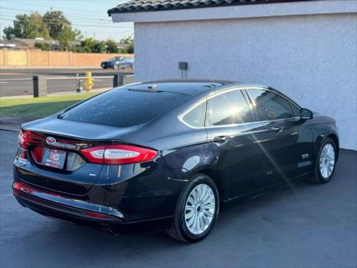 2016 Ford Fusion Energi SE Luxury