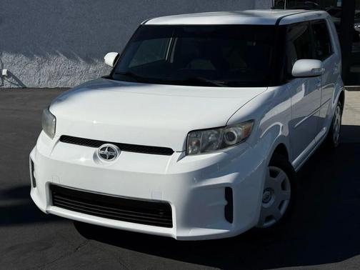 2012 Scion xB Release Series 9.0