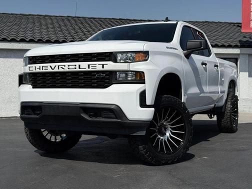 Summit White 2020 Chevrolet Silverado 1500 Custom