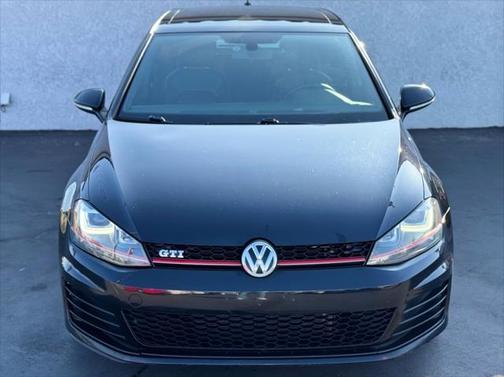 2016 Volkswagen Golf GTI 2.0T SE 4-Door