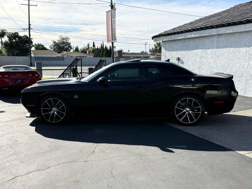 2016 Dodge Challenger R/T Scat Pack