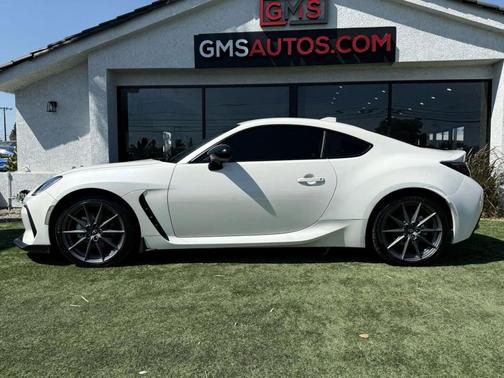 2024 Toyota GR86 Base