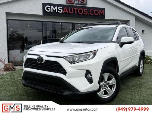 2020 Toyota RAV4 XLE