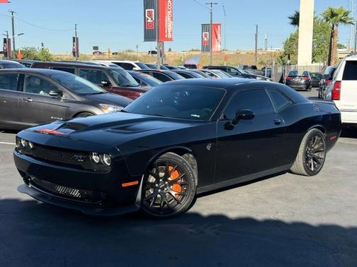 2015 Dodge Challenger SRT Hellcat