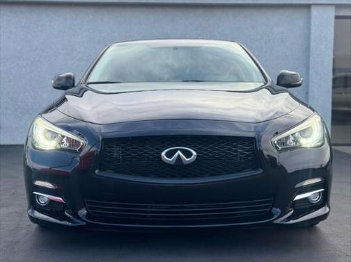2015 INFINITI Q50 Premium