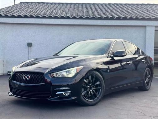 2015 INFINITI Q50 Premium