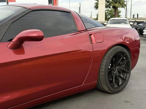 2005 Chevrolet Corvette Base