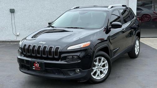 Diamond Black Crystal Pearlcoat 2018 Jeep Cherokee Latitude