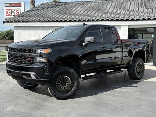 Black 2019 Chevrolet Silverado 1500 Custom