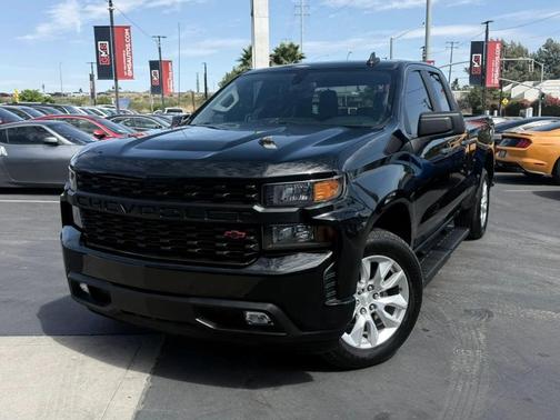 Black 2019 Chevrolet Silverado 1500 Custom