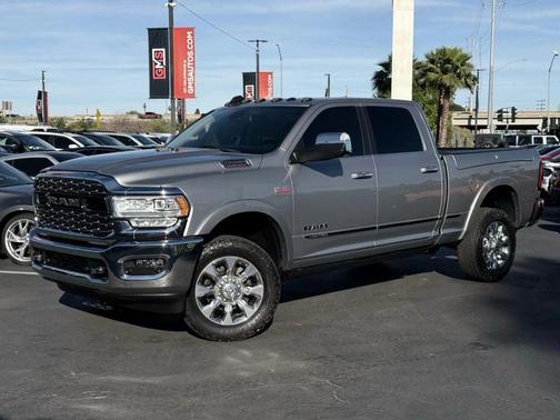 2020 RAM 2500 Limited Crew Cab 4x4 6'4' Box