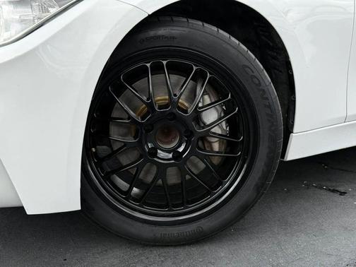 Alpine White 2013 BMW 335 335i