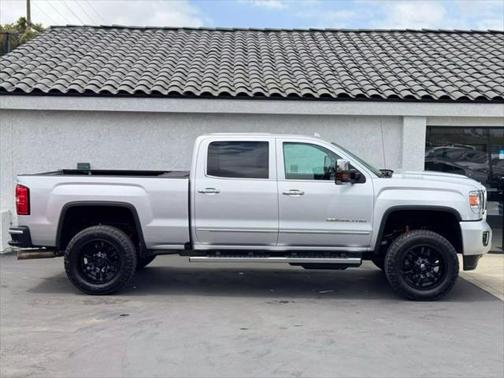 2018 GMC Sierra 2500 Denali