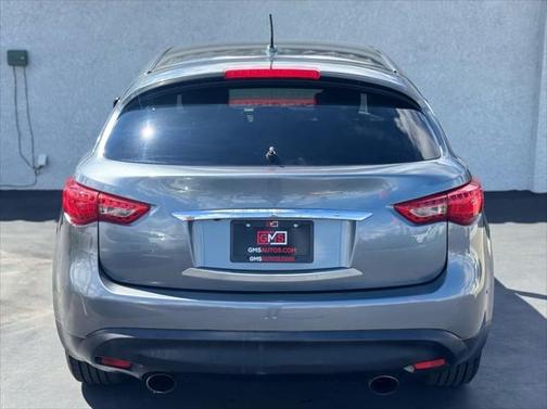 2017 INFINITI QX70 Base