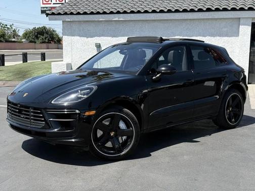 Black 2020 Porsche Macan Macan Turbo