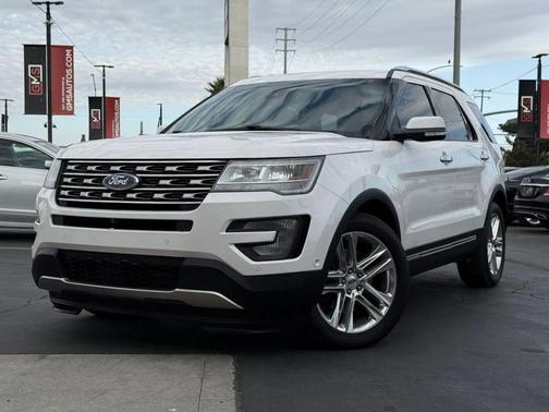 White Platinum Metallic Tri-Coat 2016 Ford Explorer Limited