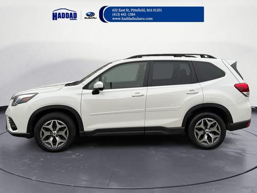 2022 Subaru Forester Premium