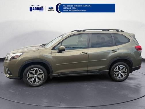 2023 Subaru Forester Premium