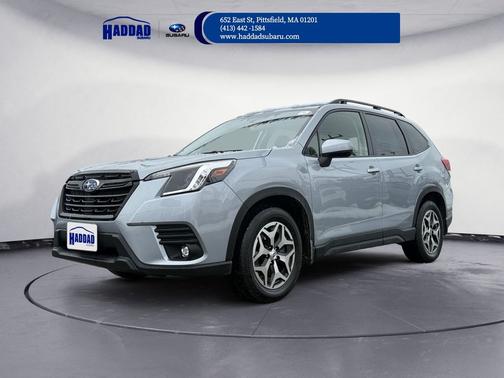 2024 Subaru Forester Premium