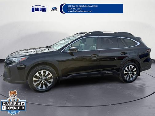 Crystal Black Silica 2023 Subaru Outback Limited