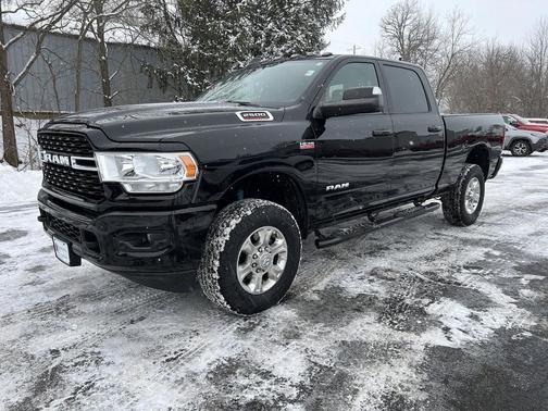 2022 RAM 2500 Big Horn Crew Cab 4x4 6'4' Box