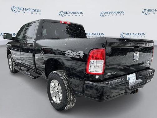 2022 RAM 2500 Big Horn Crew Cab 4x4 6'4' Box