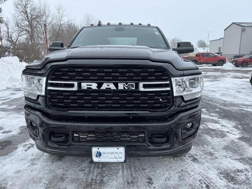 2022 RAM 2500 Big Horn Crew Cab 4x4 6'4' Box