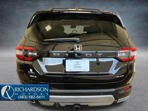 2023 Honda Pilot AWD Elite
