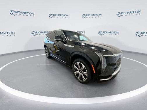 2025 Cadillac Escalade IQ Luxury 2