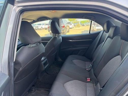 Celestial Silver Metallic 2019 Toyota Camry Hybrid XLE