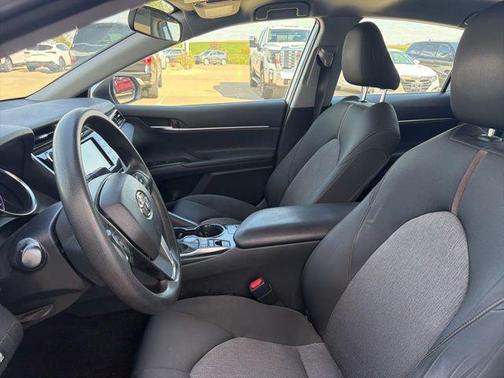 Celestial Silver Metallic 2019 Toyota Camry Hybrid XLE