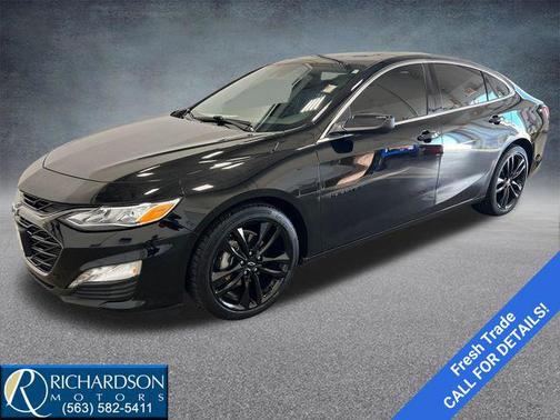 Mosaic Black Metallic 2024 Chevrolet Malibu FWD 2LT