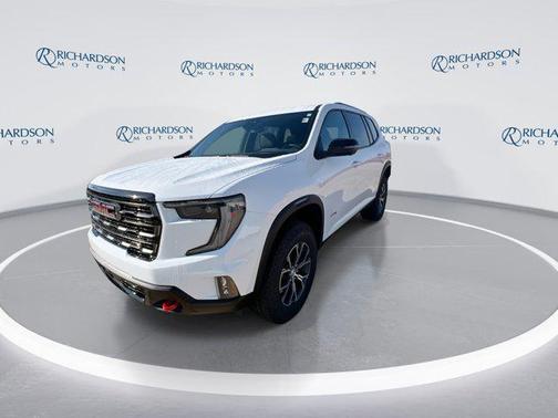2025 GMC Acadia AWD AT4