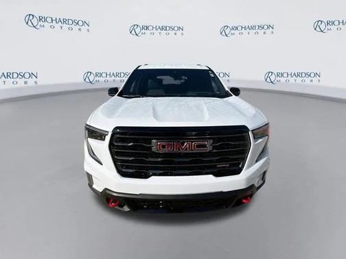 2025 GMC Acadia AWD AT4