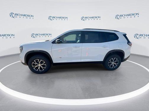 2025 GMC Acadia AWD AT4