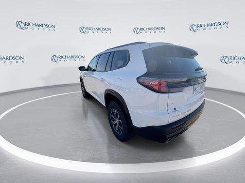 2025 GMC Acadia AWD AT4