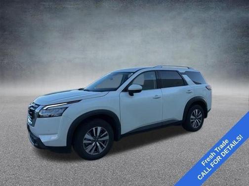 2022 Nissan Pathfinder SL 4WD