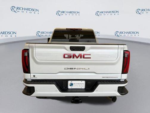 2026 GMC Sierra 2500 Denali