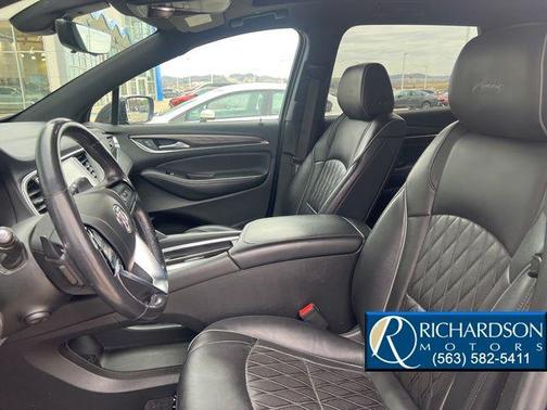 2022 Buick Enclave AWD Avenir