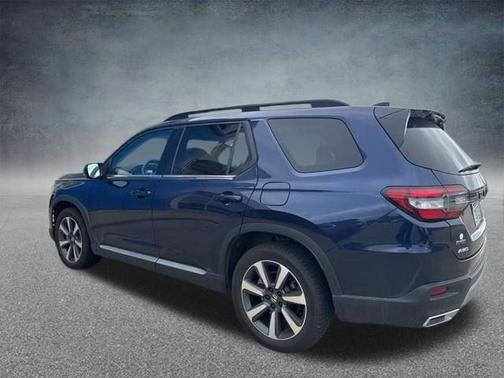 Obsidian Blue Pearl 2023 Honda Pilot AWD Elite