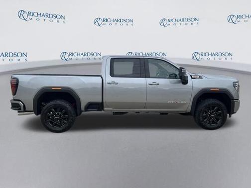 2026 GMC Sierra 2500 AT4