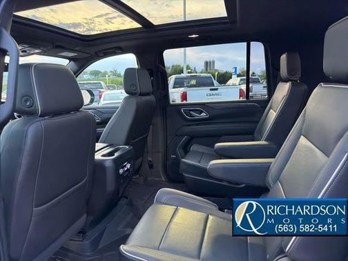 Onyx Black 2021 GMC Yukon XL SLT
